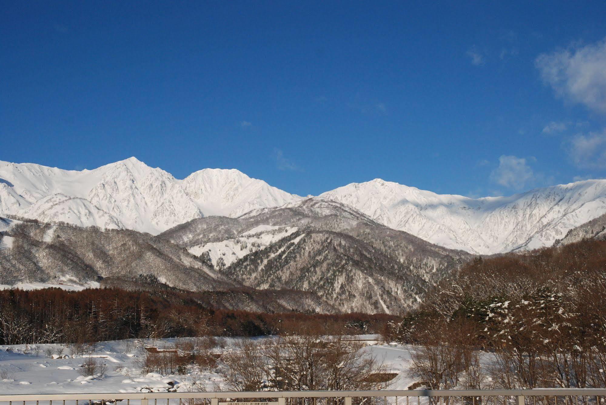 Courtyard By Marriott Hakuba Hotel Exterior photo